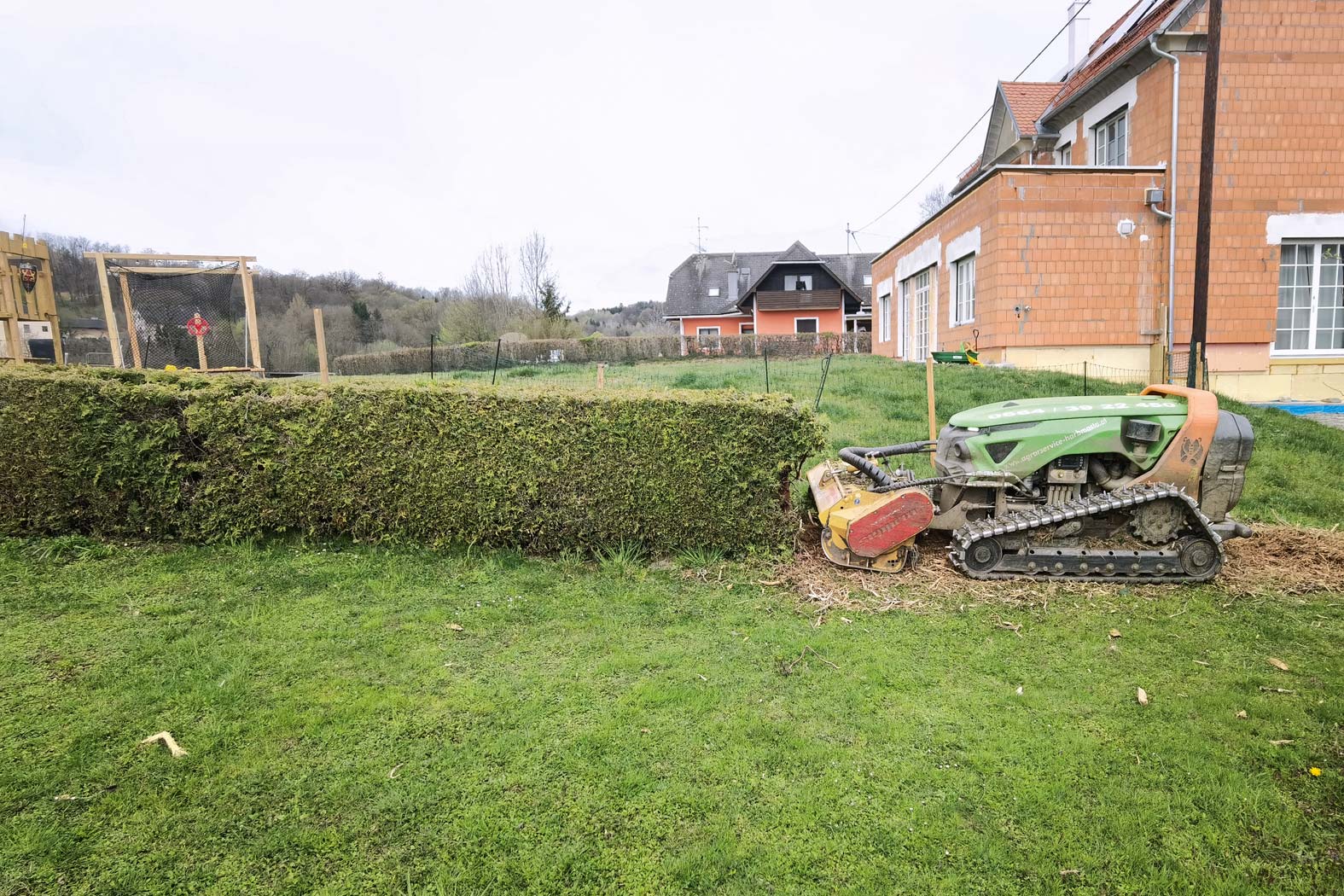 harbmasta stefan harb gruenraumpflege landschaftspflege suedoststeiermark graz-umgebung Thujen Hecken Bodendecker Efeu Gestrüpp entfernen