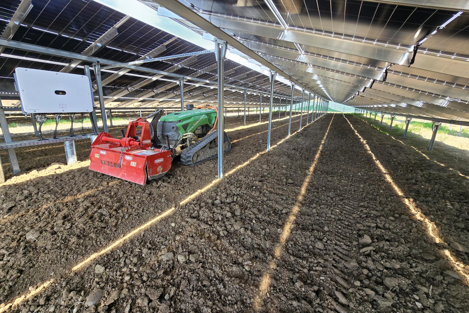 harbmasta stefan harb gruenraumpflege landschaftspflege suedoststeiermark graz-umgebung Agri-PV rekultivieren PV-Anlagen, Freiflächenanlagen pflegen Photovoltaik-Anlage Mähraupe Flurschäden Erdbewegung PV-Module